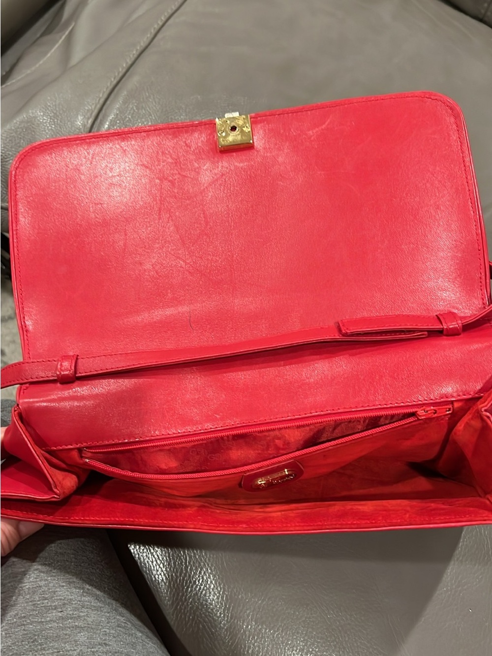 Gucci vintage Red Women’s Shoulder Bag EUC - Picture 8 of 16
